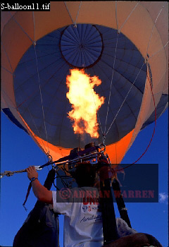 Ballooning, aerialballoon26.jpg 
240 x 350 compressed image 
(69,709 bytes)