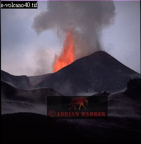 Volcano eruption, Kimanura, volcano04.jpg 
279 x 285 compressed image 
(47,977 bytes)