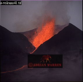 Volcano eruption, Kimanura, volcano05.jpg 
285 x 280 compressed image 
(47,660 bytes)