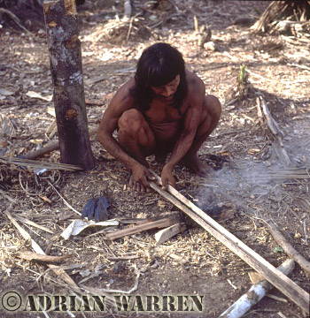 AW_Waorani81, Waorani Indian : Blowgun making, rio Cononaco, Ecuador