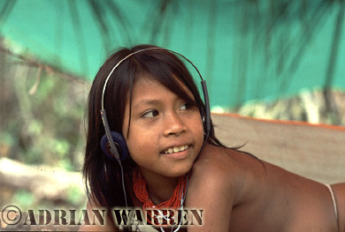 AW_Waorani16, Waorani Indian girl, rio Cononaco, Ecuador, 1983