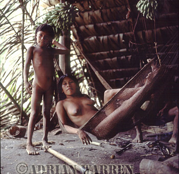 AW_Waorani28, Waorani Indians, rio Cononaco, Ecuador, 1983