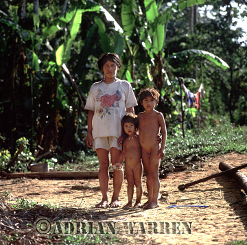 AW_Waorani1056, Waorani Indians, rio Cononaco, Ecuador, 2002
